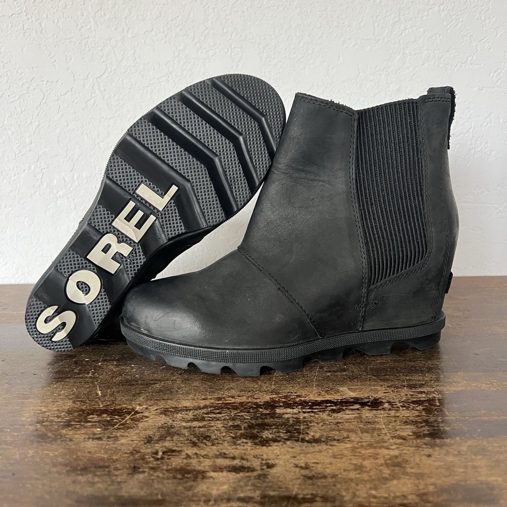 Sorel Women's Joan of Arctic Wedge II Chelsea Leather Ankle Boots‎ Size 8